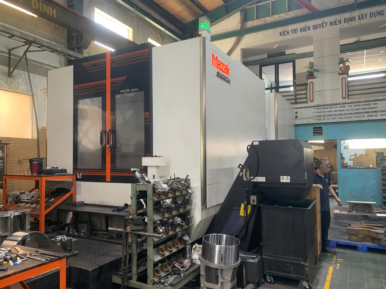 Milling machine 1.jpg